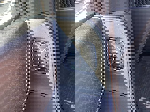 Certified 2021 Ford F150 Platinum w/ Equipment Group 701A High image 18