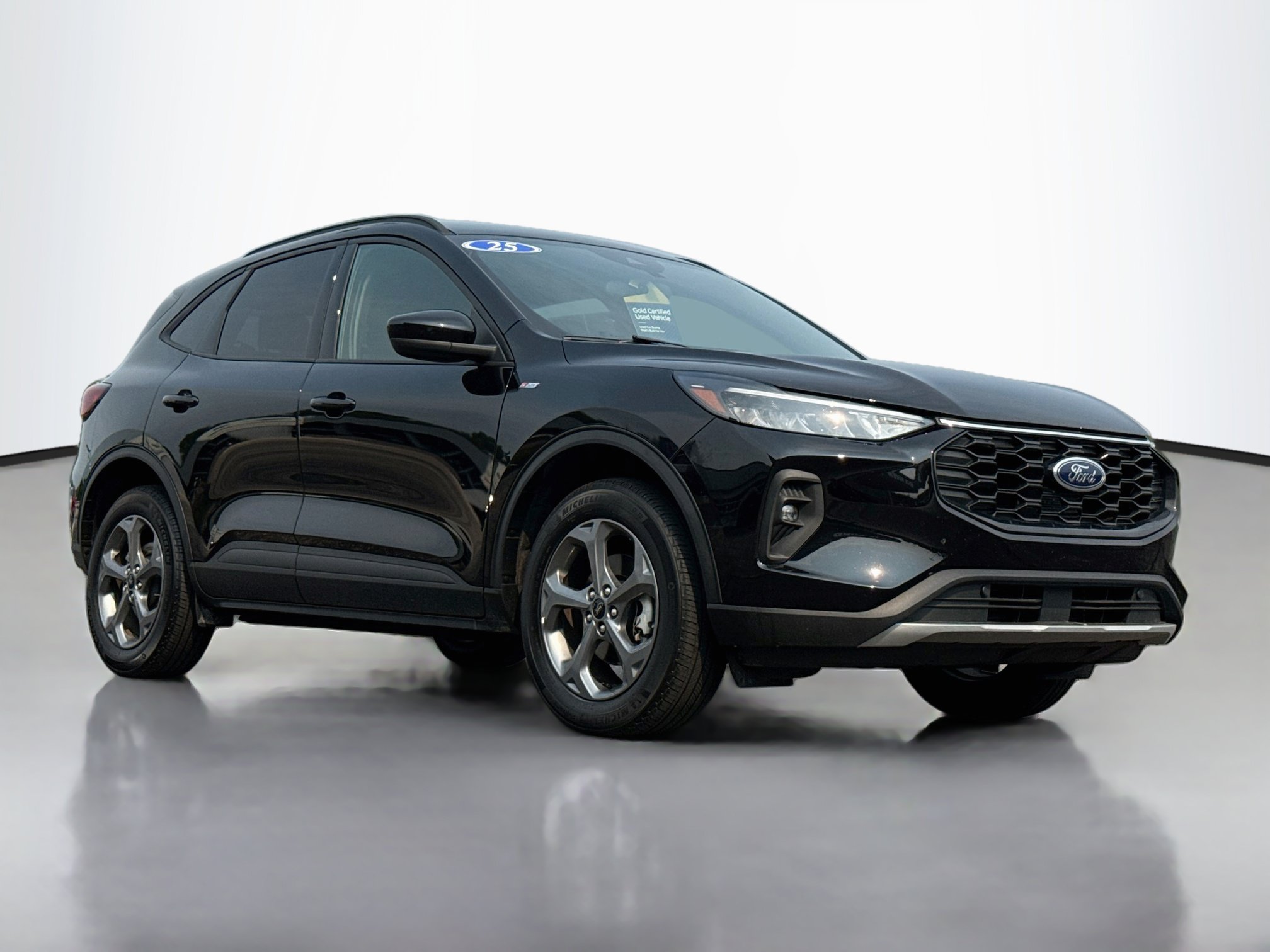Certified 2025 Ford Escape ST-Line Select AWD/4WD image 7