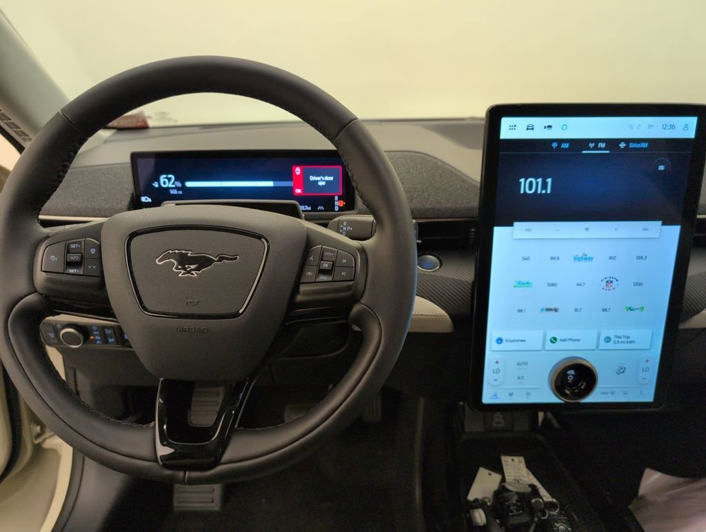 Certified 2025 Ford Mustang Mach-E Premium image 24