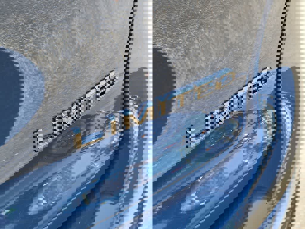 Used 2026 Toyota Crown AWD/4WD image 5