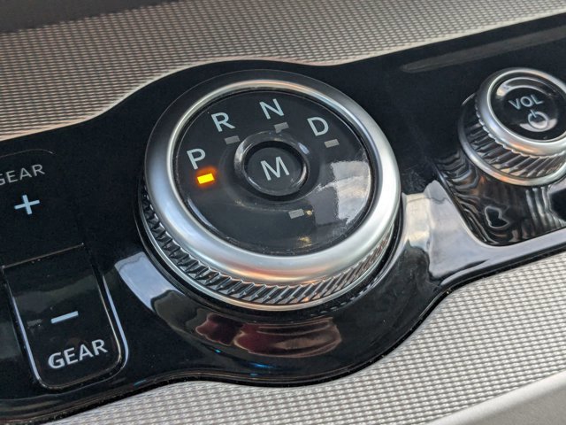 Certified 2025 Ford Expedition Active image 28