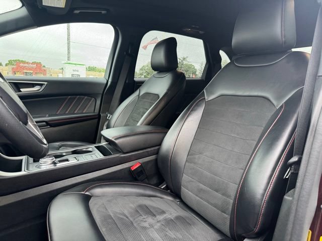 Certified 2024 Ford Edge ST-Line AWD/4WD image 6
