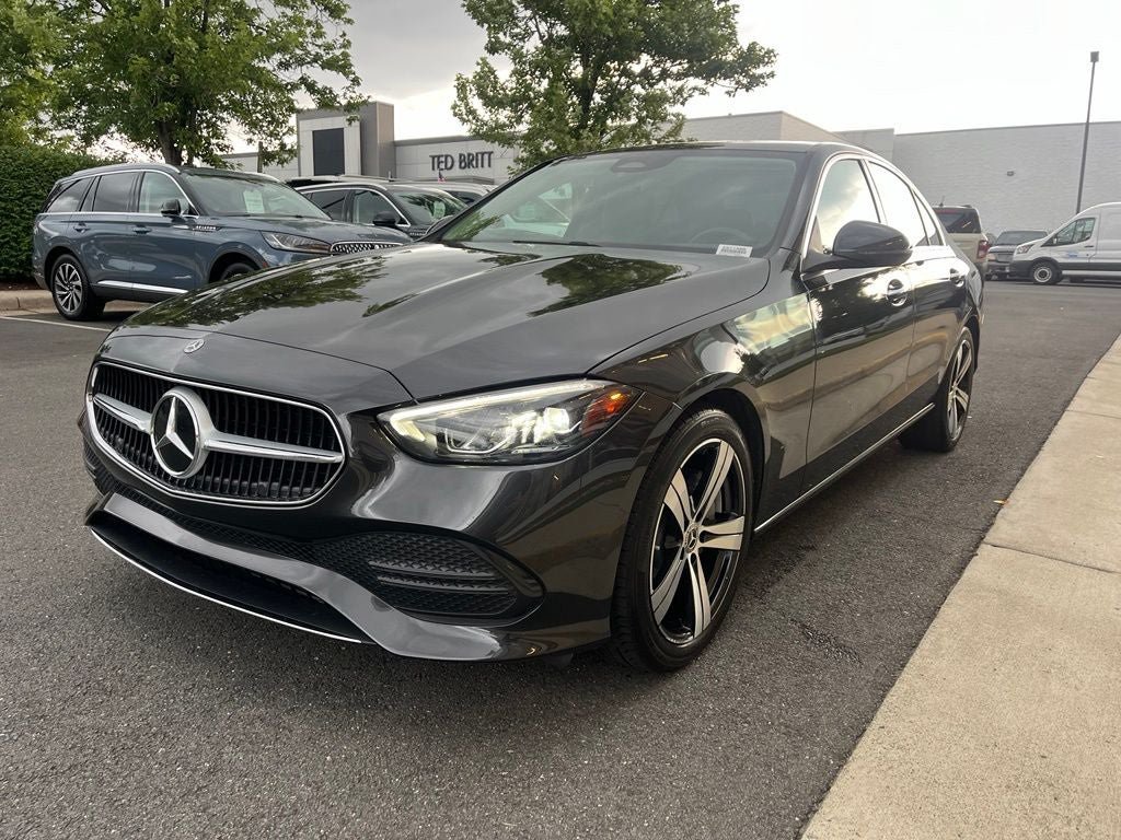 Used 2023 Mercedes-Benz C 300 Sedan image 3
