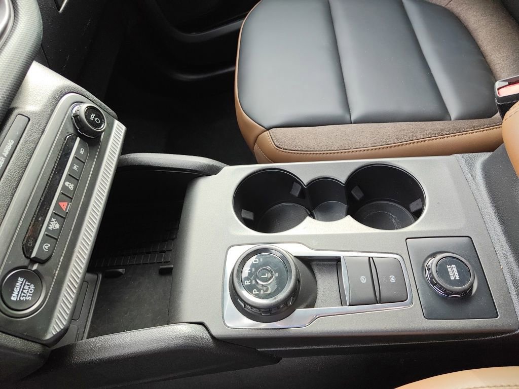 Certified 2025 Ford Bronco Sport Outer Banks w/ Outer Banks Tech Package+ AWD/4WD image 15