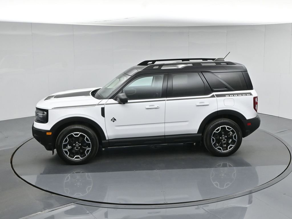 Certified 2025 Ford Bronco Sport Outer Banks w/ Outer Banks Tech Package+ AWD/4WD image 46