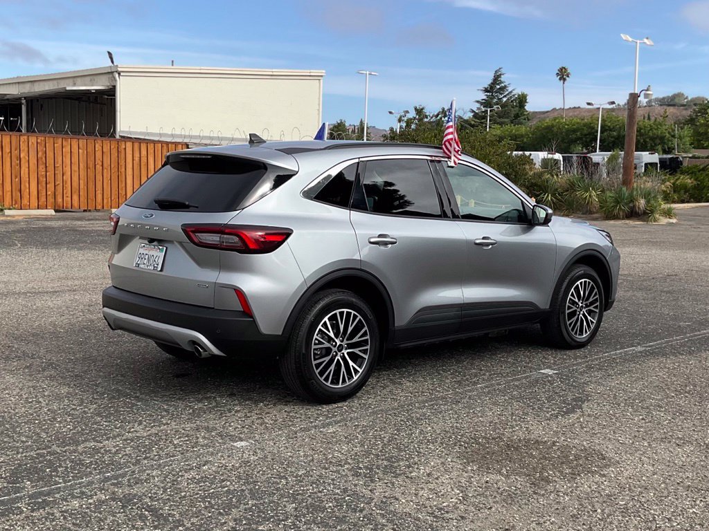 Certified 2024 Ford Escape SE FWD image 6
