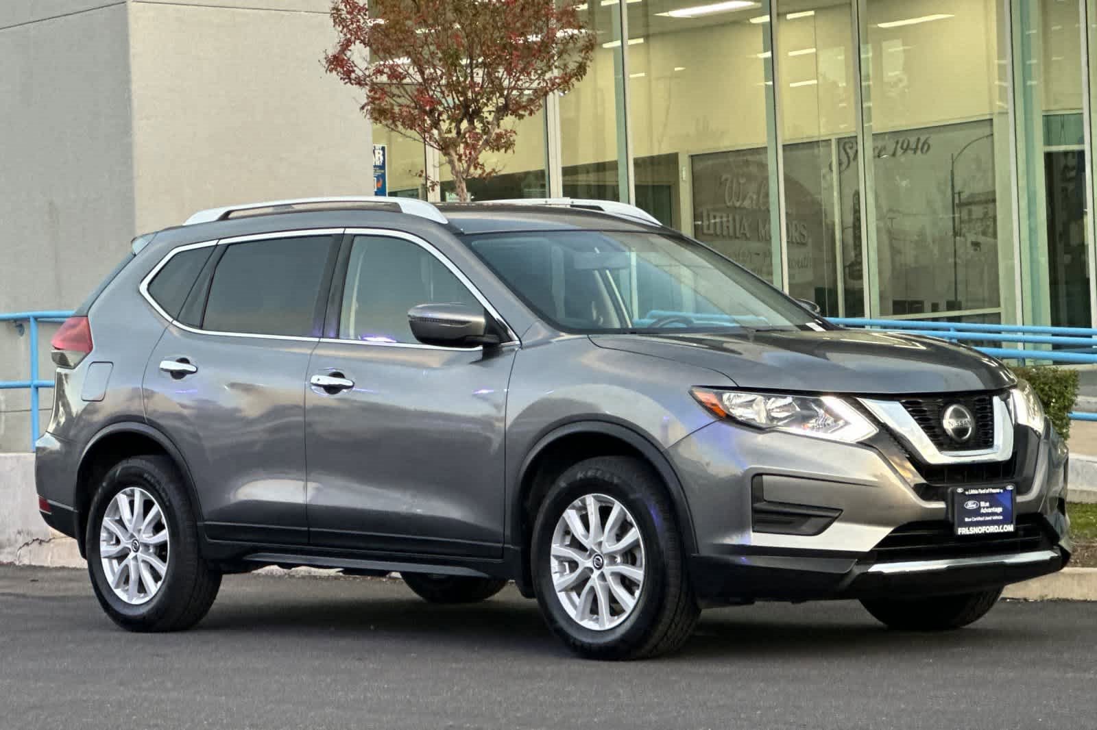 Used 2018 Nissan Rogue SV image 7