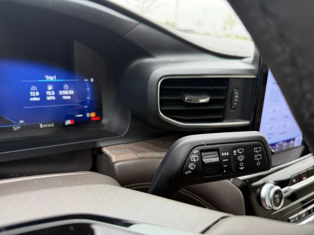 Certified 2024 Ford Explorer Platinum w/ Technology Package image 27