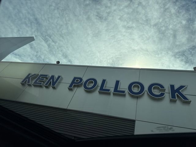 Used 2023 Jeep Grand Cherokee Altitude image 31