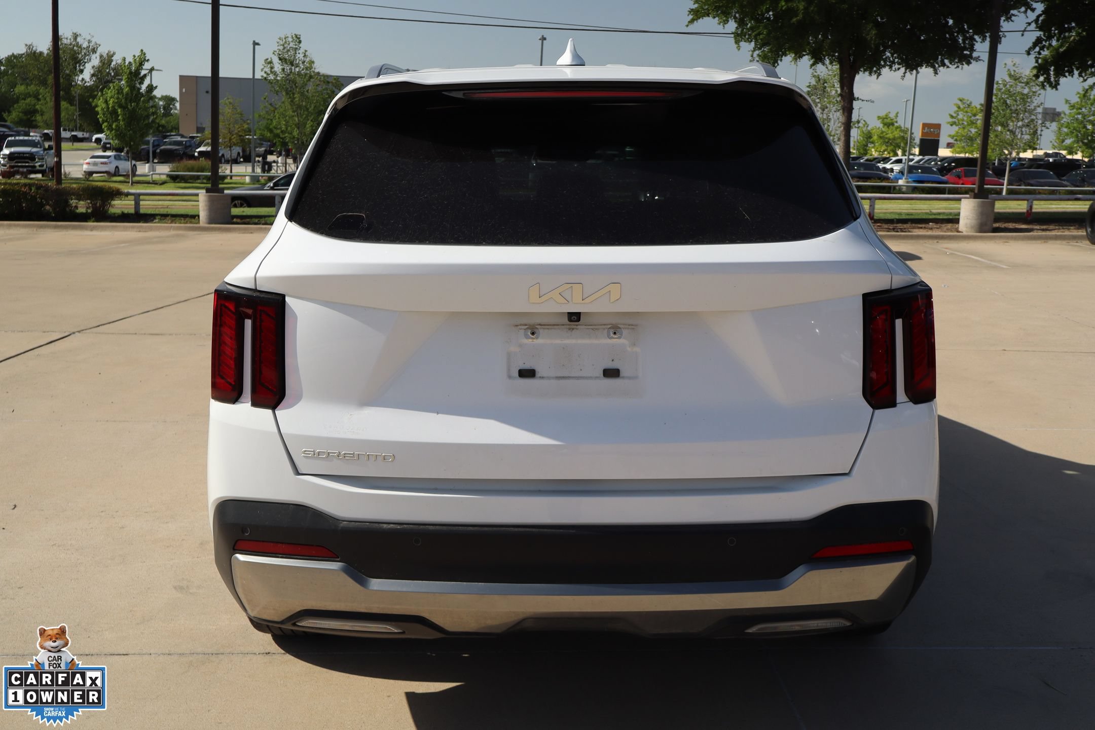 Used 2025 Kia Sorento S FWD image 4