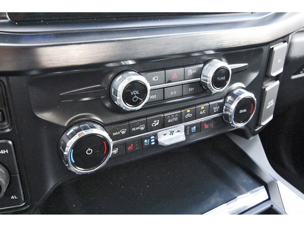 Certified 2025 Ford F250 Lariat w/ FX4 Off-Road Package image 26