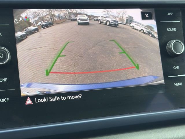 Used 2022 Volkswagen Taos SE image 16