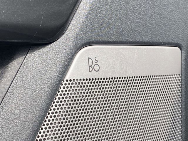 Certified 2022 Ford F150 Lariat w/ Equipment Group 502A High image 24