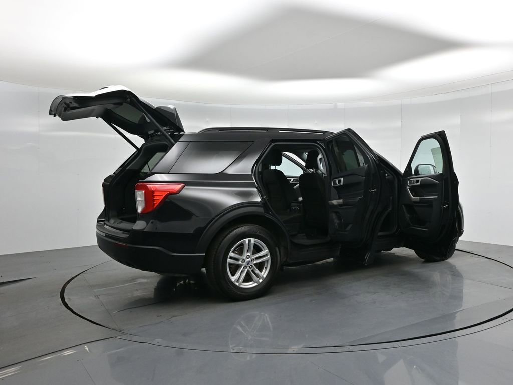 Certified 2022 Ford Explorer XLT image 6