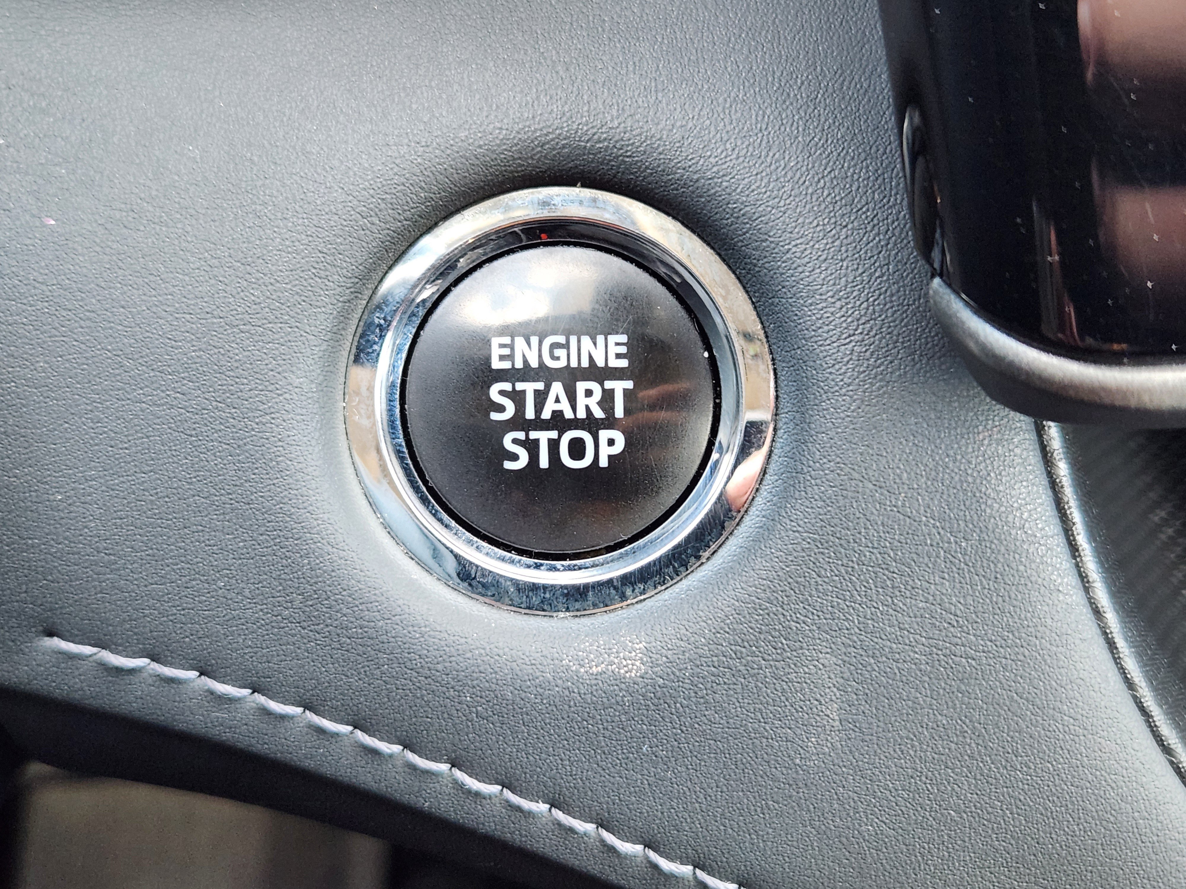 Used 2023 Toyota Highlander XLE AWD/4WD image 18