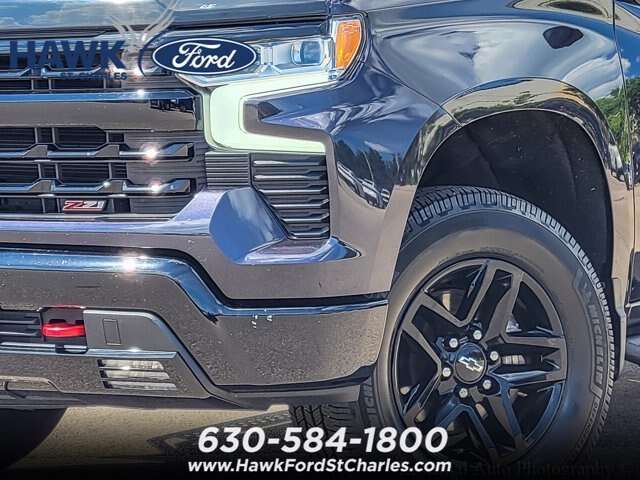 Used 2022 Chevrolet Silverado 1500 LT Trail Boss w/ LT Trail Boss Premium Package AWD/4WD image 3