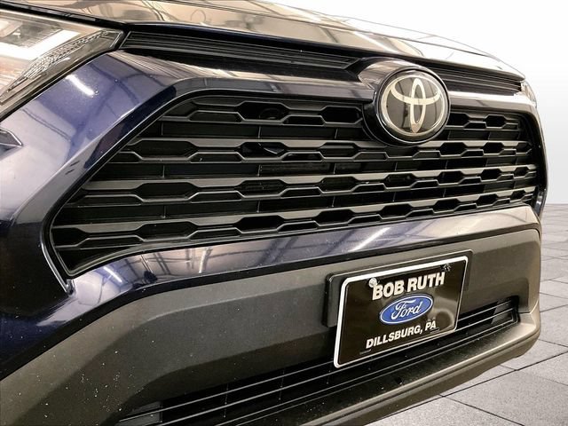 Used 2022 Toyota RAV4 XLE AWD/4WD image 29