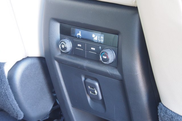 Used 2023 Chevrolet Traverse LS FWD image 14