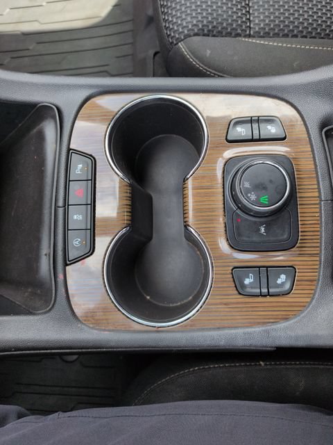 Used 2021 GMC Acadia SLE w/ Driver Convenience Package FWD image 45