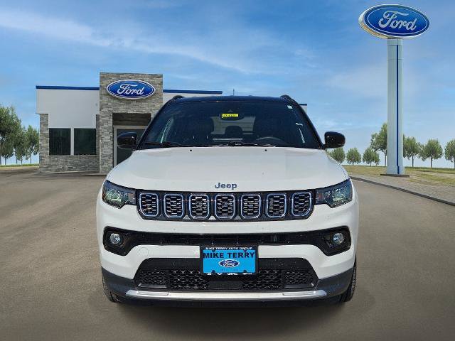 Used 2024 Jeep Compass Limited AWD/4WD image 2