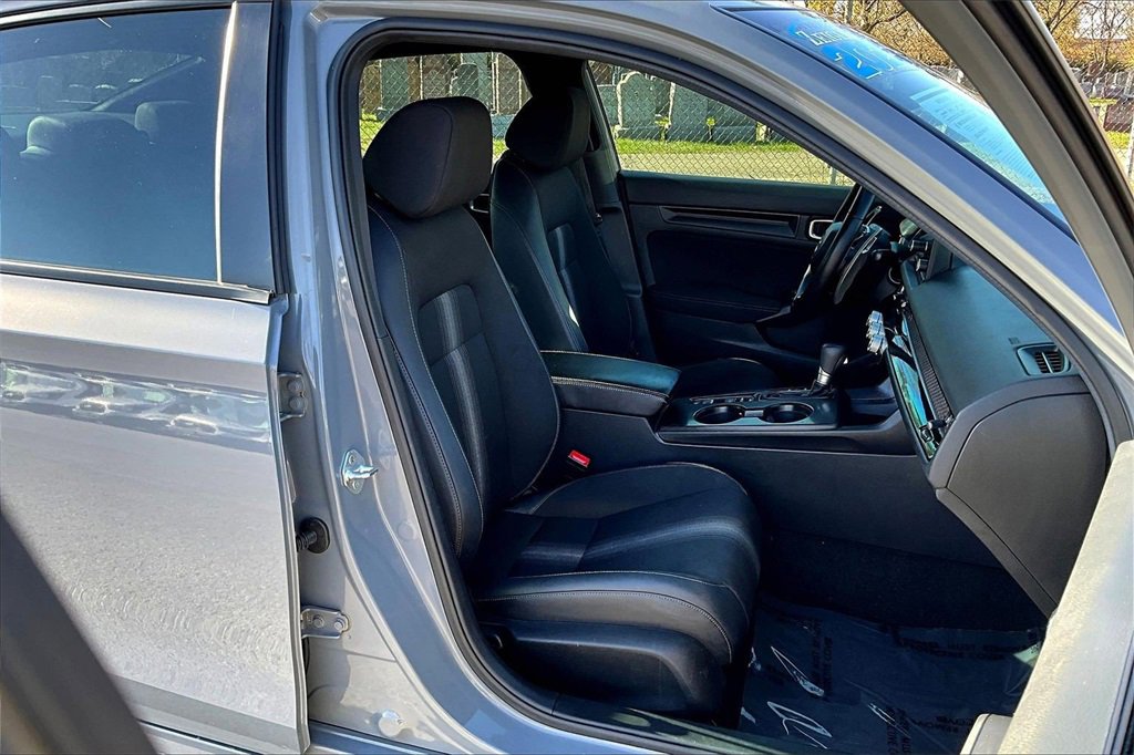 Used 2025 Honda Civic Sport image 7