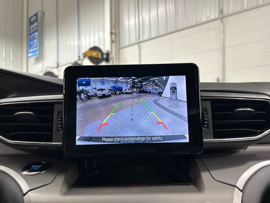 Certified 2023 Ford Explorer XLT w/ Equipment Group 202A AWD/4WD image 21