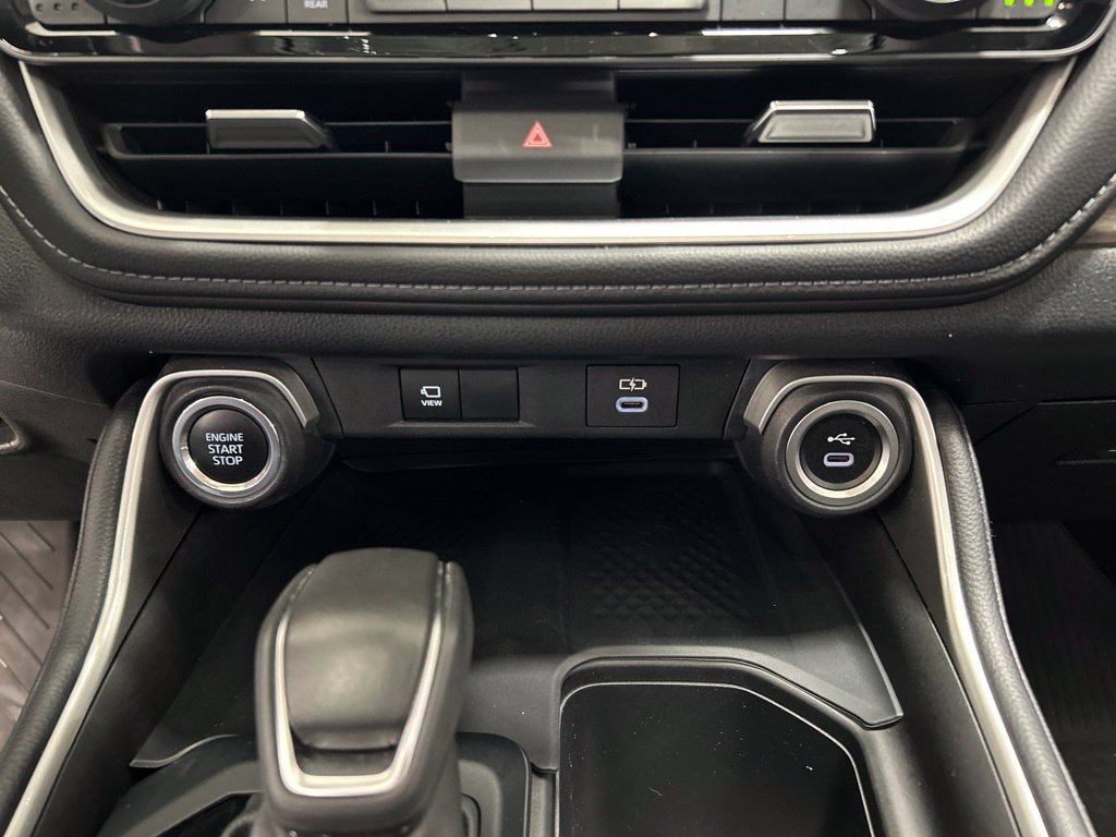 Used 2024 Toyota Grand Highlander AWD image 22