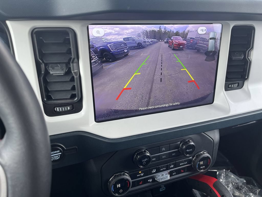 Certified 2025 Ford Bronco Heritage Edition AWD/4WD image 10