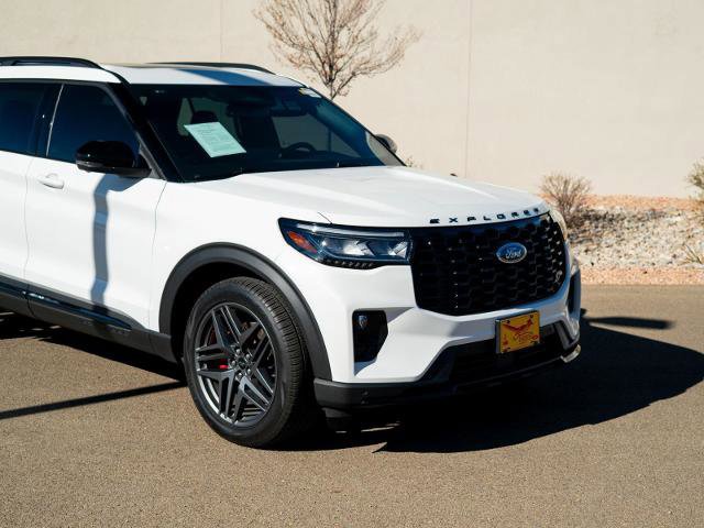 Certified 2025 Ford Explorer ST image 10