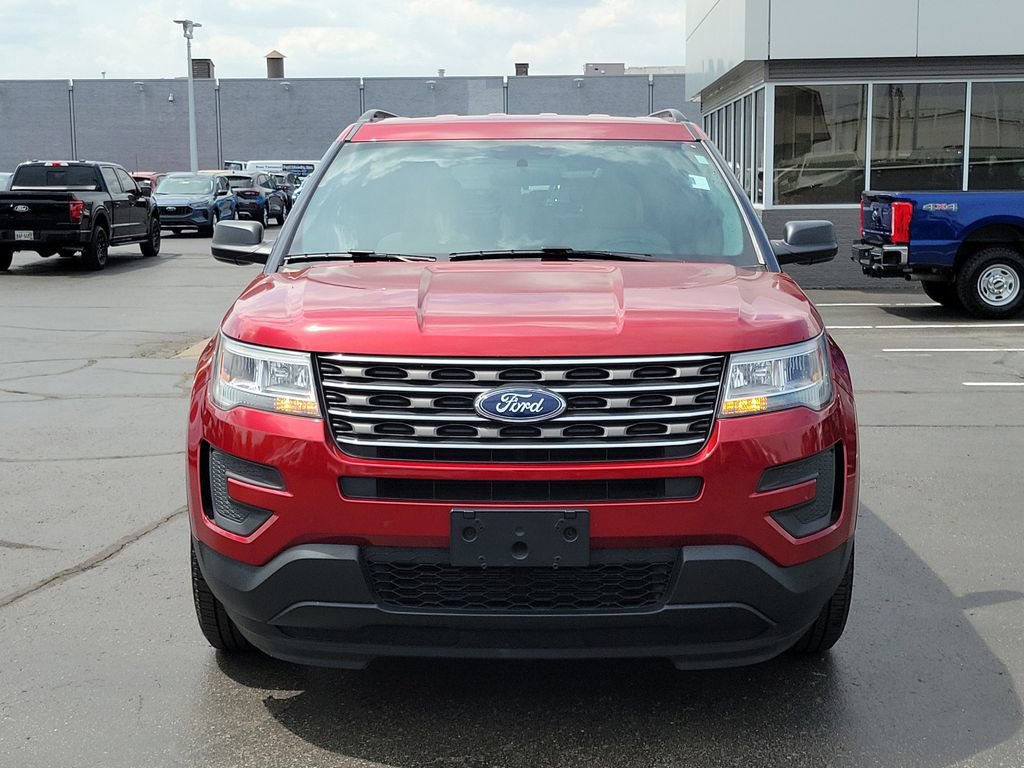 Certified 2017 Ford Explorer FWD image 8