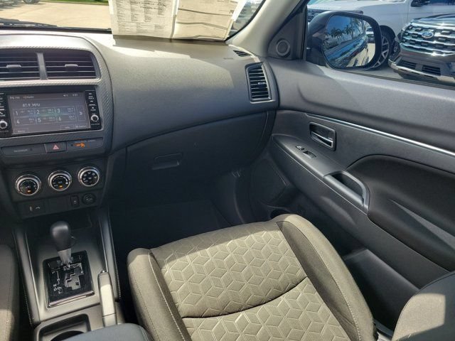 Used 2022 Mitsubishi Outlander Sport LE FWD image 16