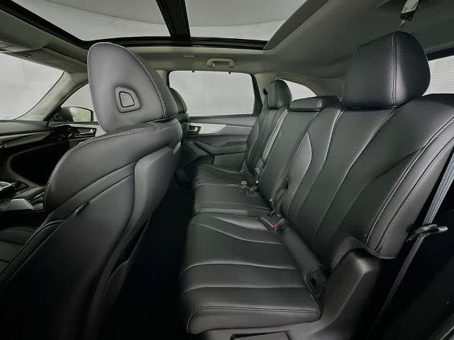 Used 2023 Acura MDX w/ Technology Package FWD image 11