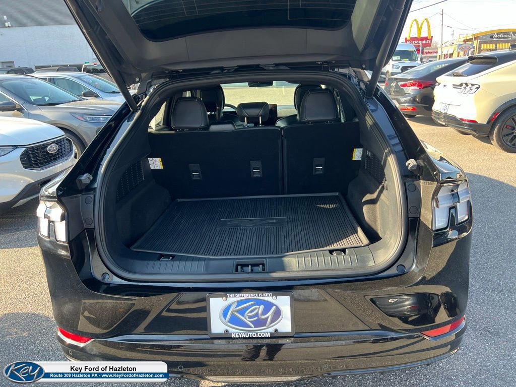 Certified 2025 Ford Mustang Mach-E GT AWD/4WD image 34
