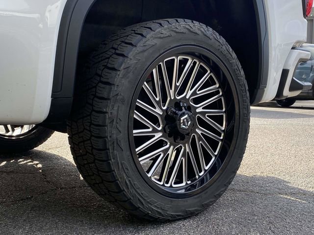 Used 2024 GMC Sierra 1500 Elevation w/ X31 Off-Road Package AWD/4WD image 11