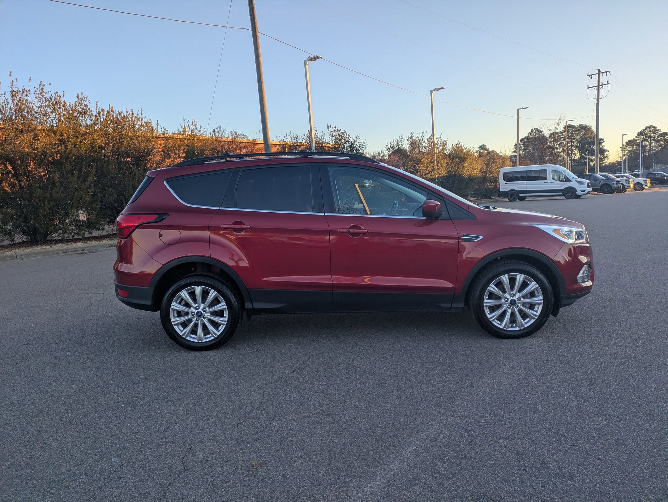 Certified 2019 Ford Escape SEL image 6