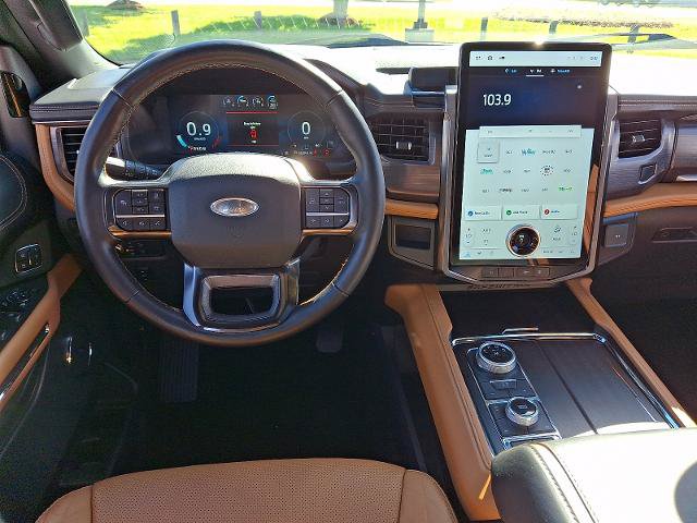 Certified 2022 Ford Expedition Platinum AWD/4WD image 11