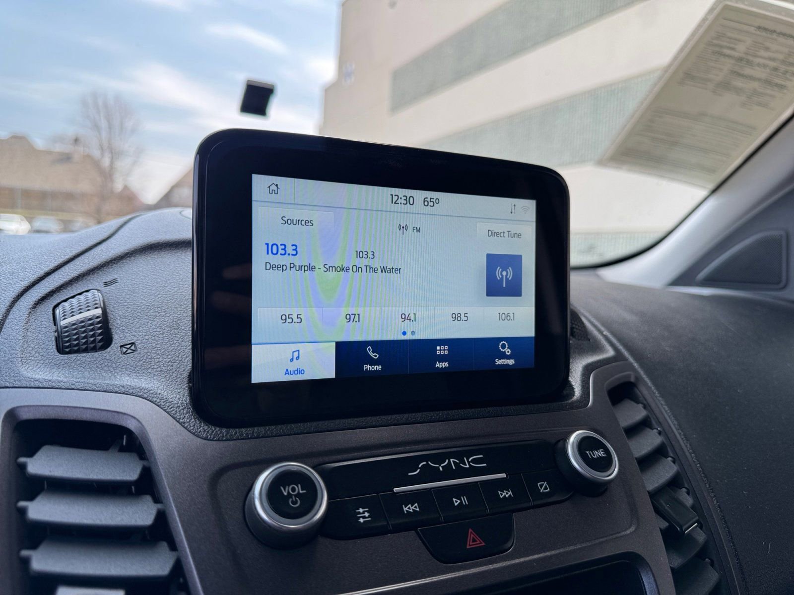 Certified 2022 Ford Transit Connect XL image 8