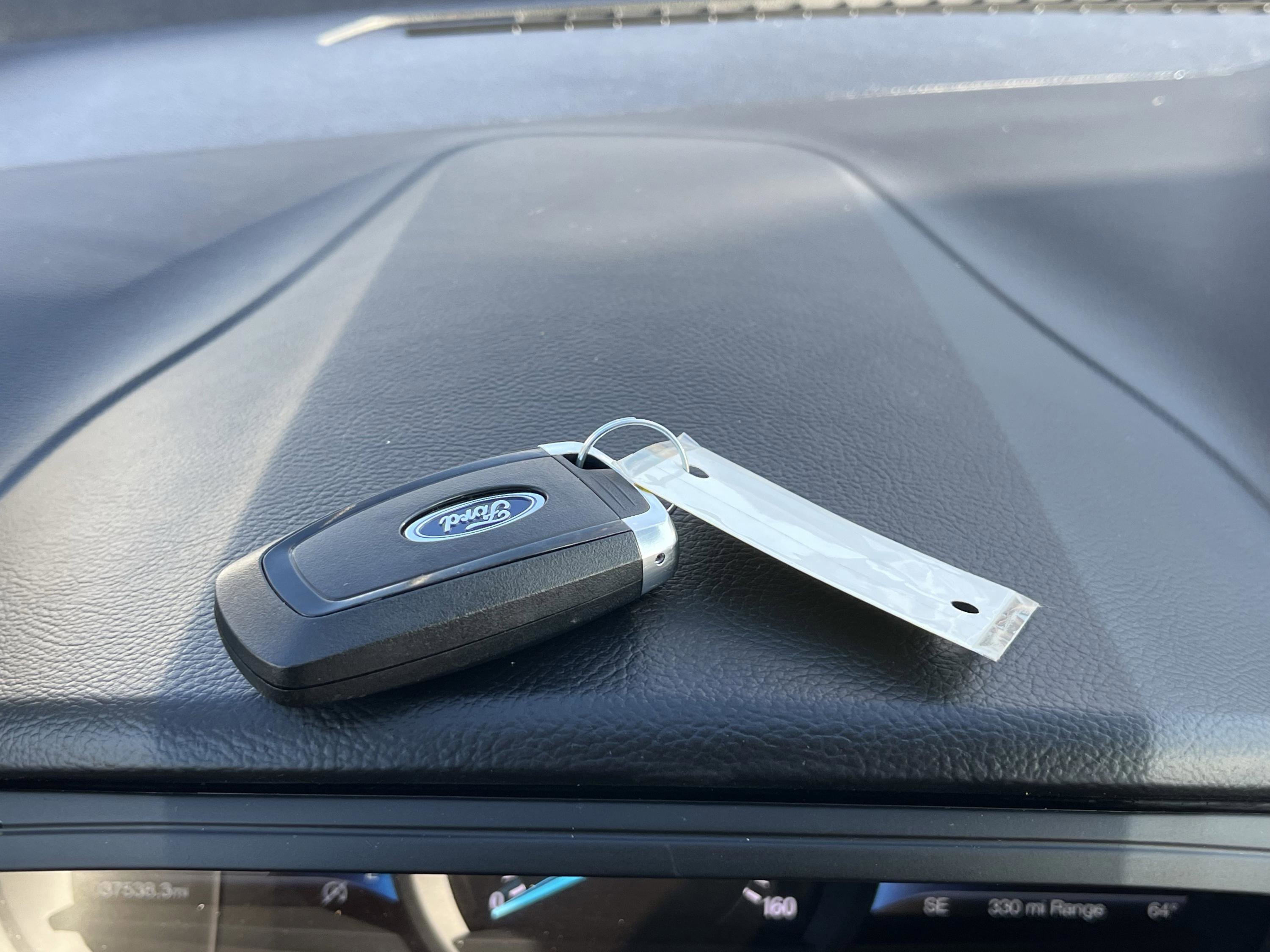 Certified 2024 Ford Edge SEL image 11