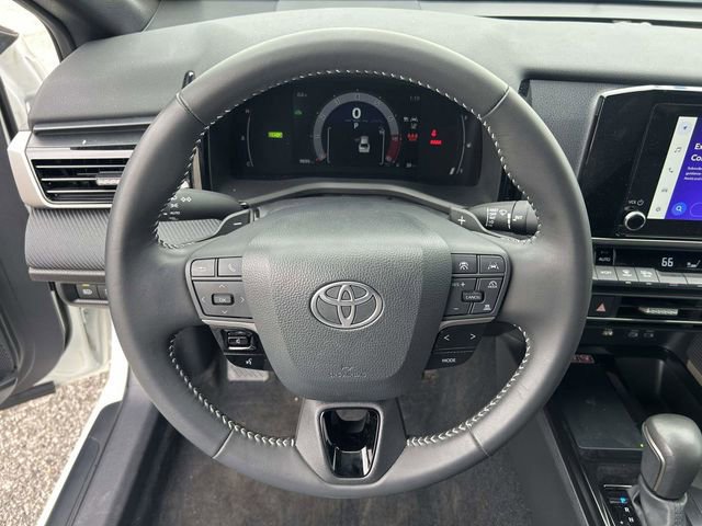 Used 2025 Toyota Camry SE w/ Convenience Package image 18