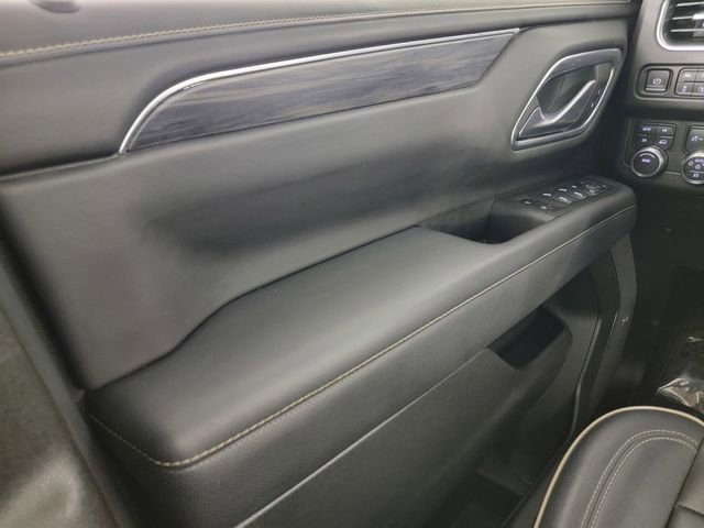 Used 2022 GMC Yukon XL SLT image 36