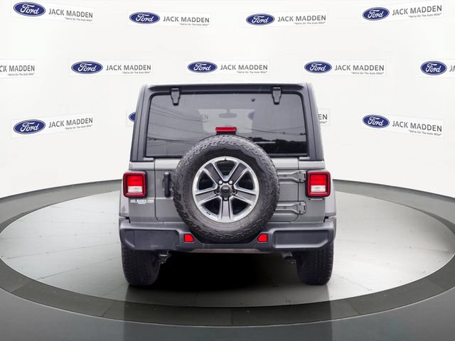 Used 2021 Jeep Wrangler Unlimited Sahara AWD/4WD image 4