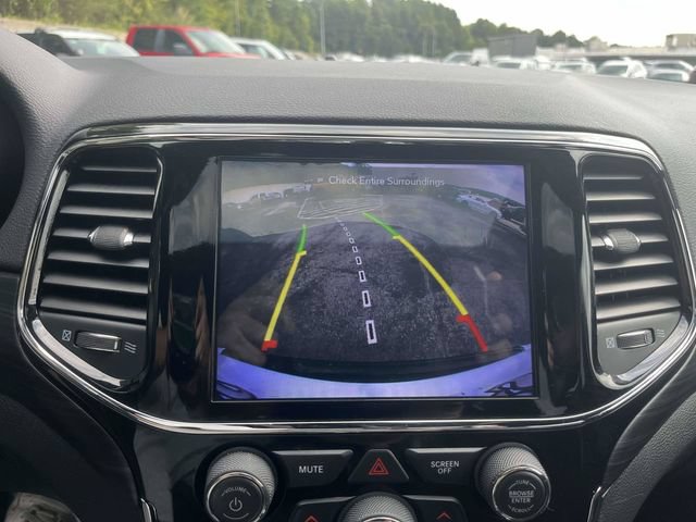 Used 2019 Jeep Grand Cherokee Altitude AWD/4WD image 31