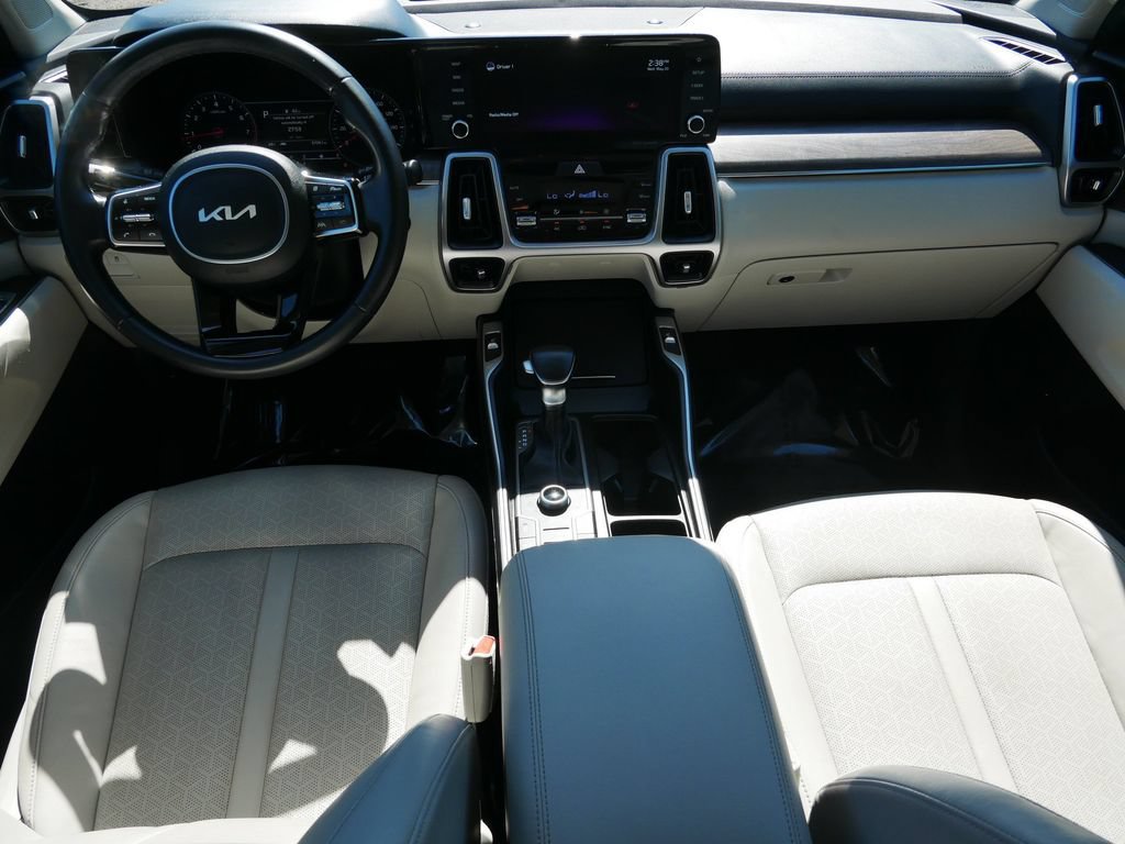Used 2022 Kia Sorento S AWD/4WD image 13