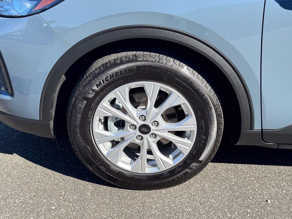 Certified 2025 Ford Escape Active FWD image 11