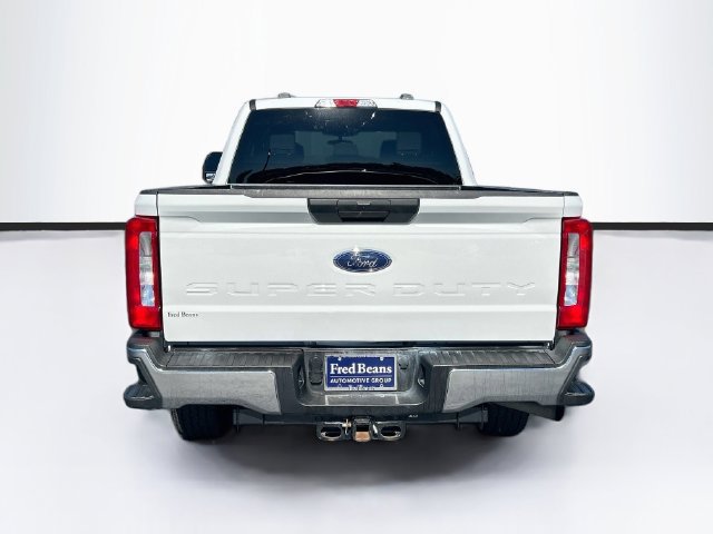 Certified 2025 Ford F250 XLT w/ Snow Plow Prep Package AWD/4WD image 7