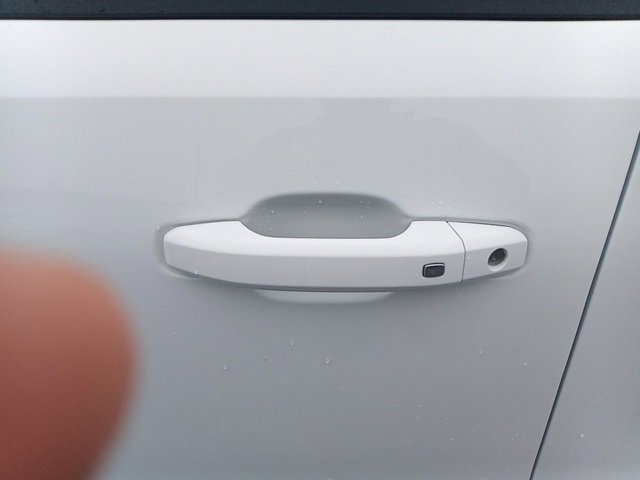 Used 2023 GMC Canyon AT4 image 19