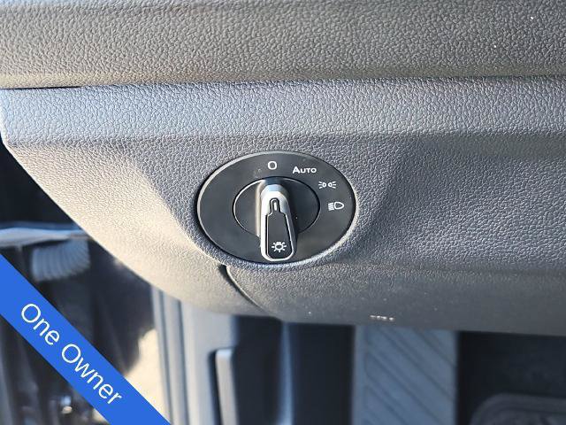 Used 2024 Volkswagen Jetta SE w/ Panoramic Sunroof Package FWD image 10