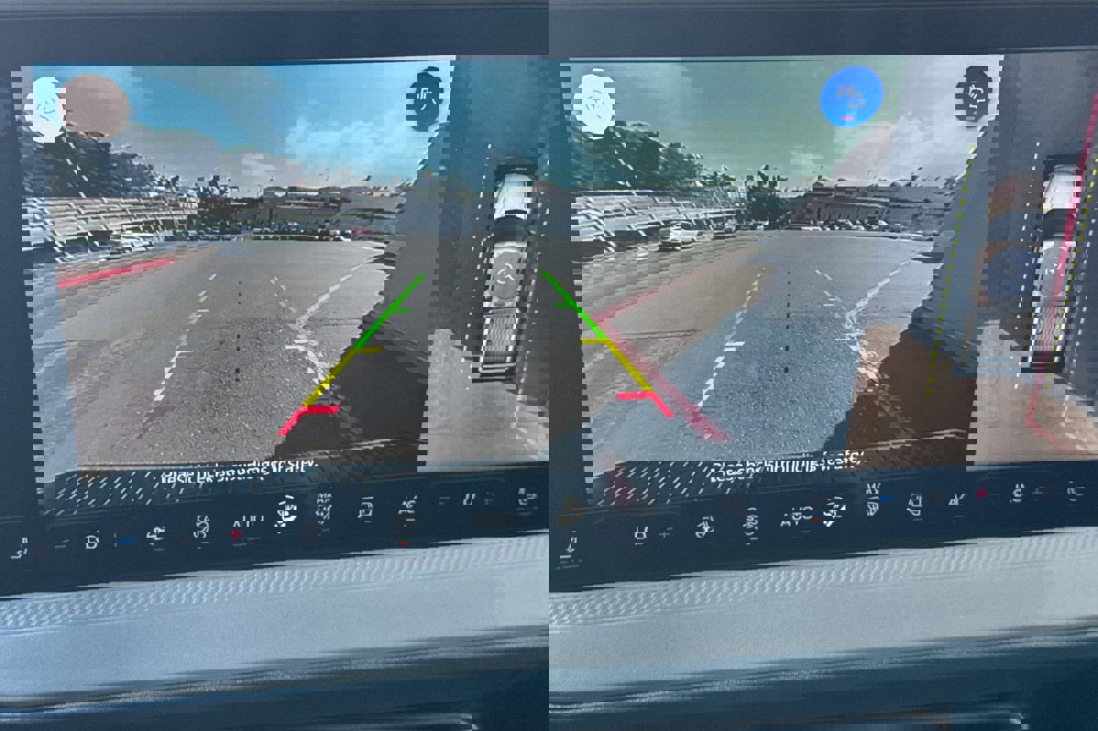 Certified 2025 Ford Maverick Lariat w/ Black Appearance Package image 20