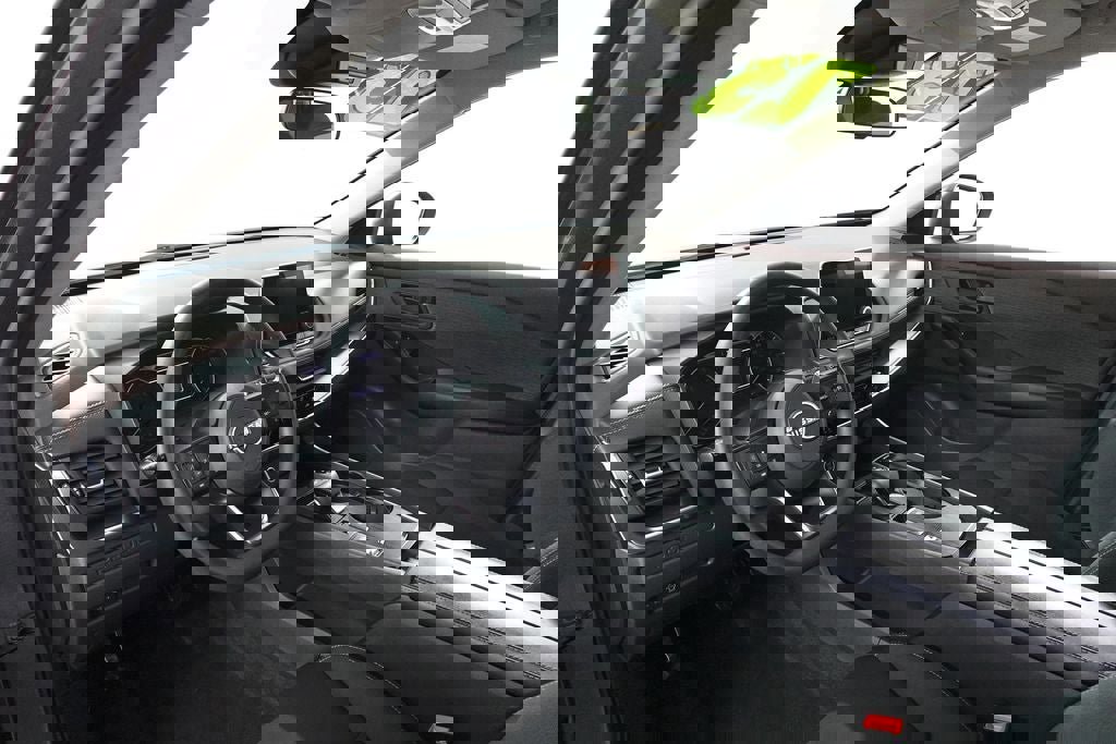 Used 2023 Nissan Rogue S image 13