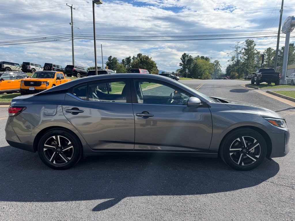 Used 2025 Nissan Sentra SV FWD image 6